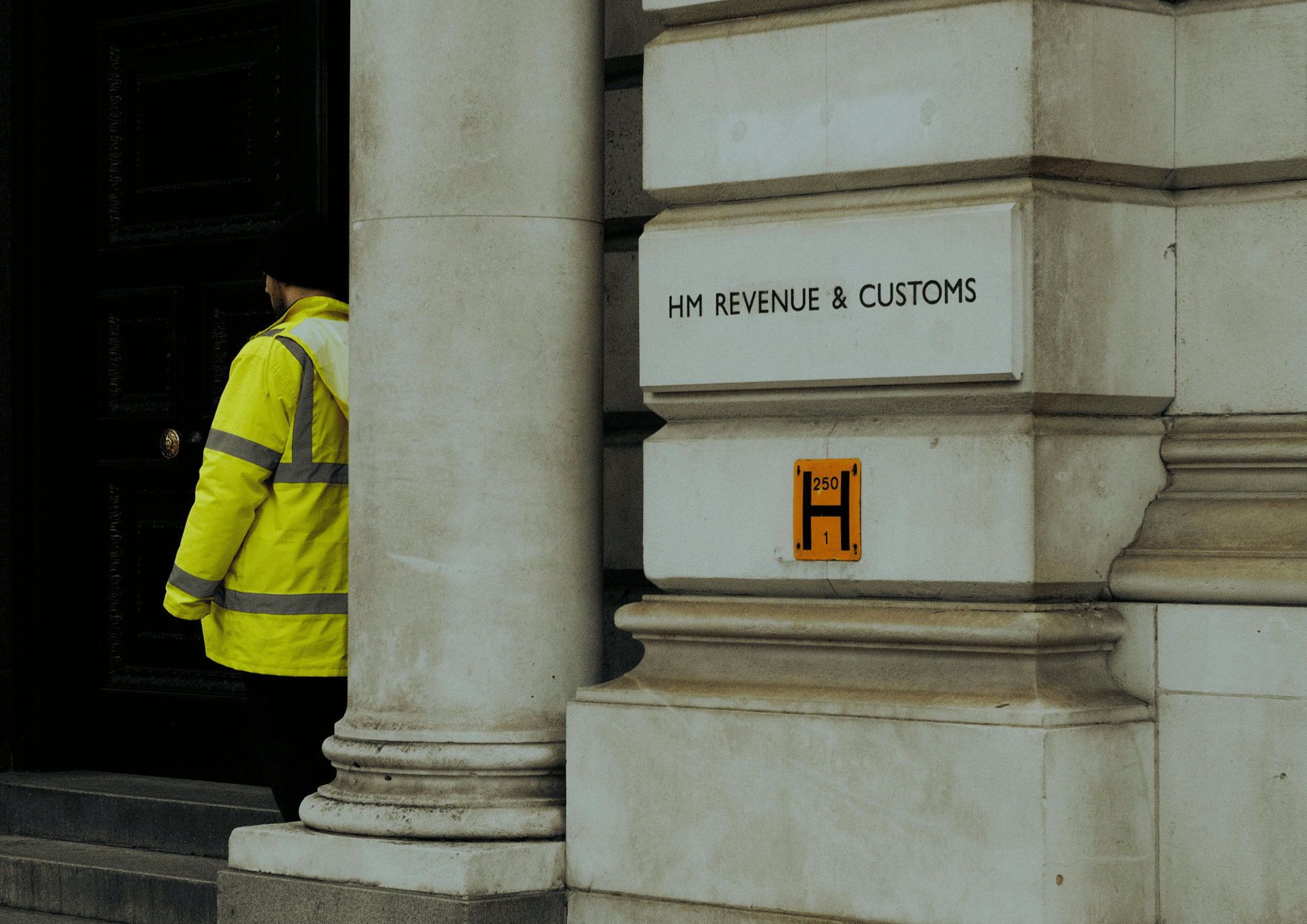 The 2025 Tax Year End: Your Last-Minute Checklist - Zomi Wealth