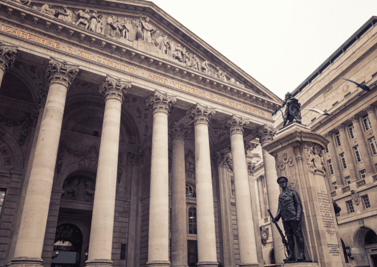 London Market Positioned to Benefit from US Instability - Zomi Wealth