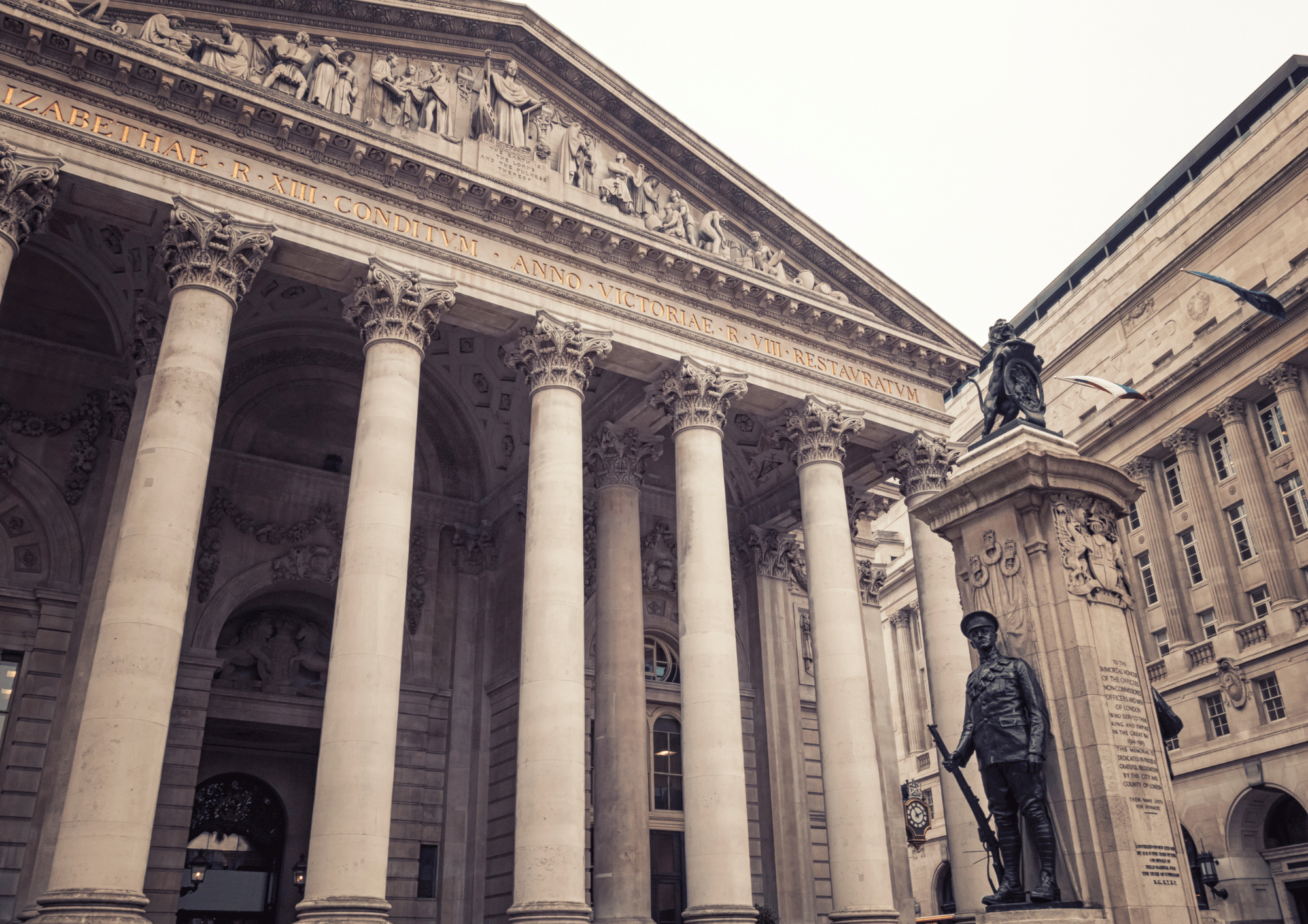 London Market Positioned to Benefit from US Instability - Zomi Wealth